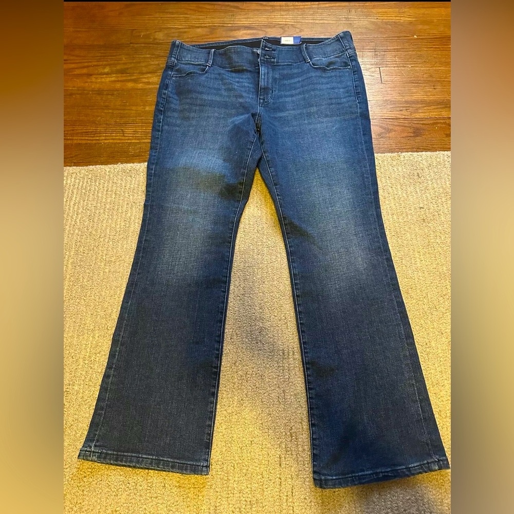 Womens Apt 9 size 18 NWT Bootcut Mid Rise jeans